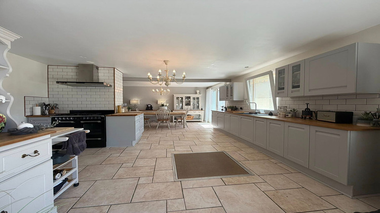 Ma-Cabane - Vente Maison MAUPREVOIR, 403 m²