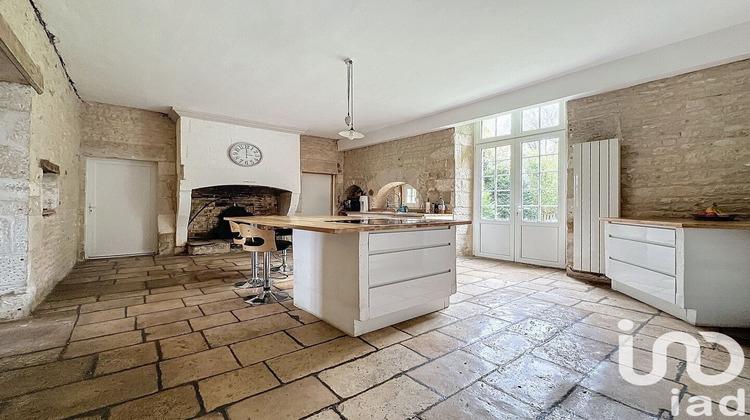 Ma-Cabane - Vente Maison Mauzé-sur-le-Mignon, 540 m²