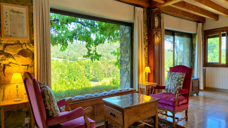 Ma-Cabane - Vente Maison MAZEYRAT-D'ALLIER, 231 m²