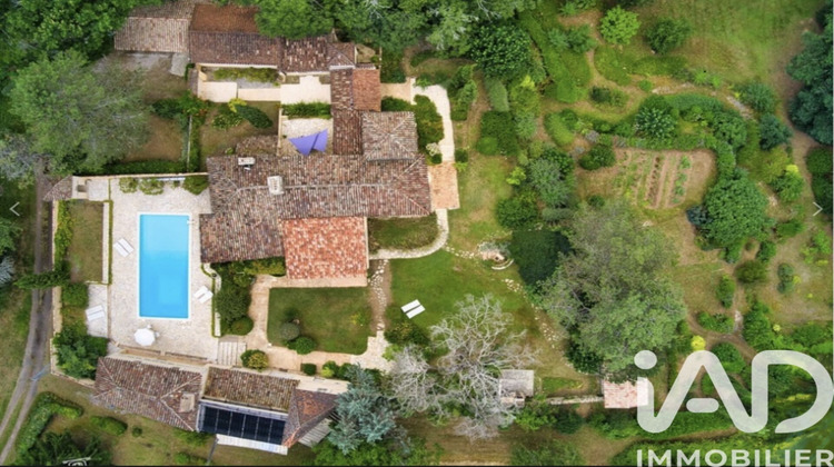 Ma-Cabane - Vente Maison Mazeyrolles, 305 m²