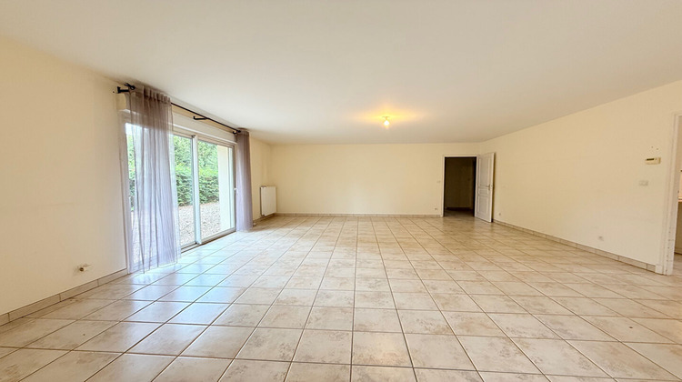 Ma-Cabane - Vente Maison MEHUN-SUR-YEVRE, 122 m²