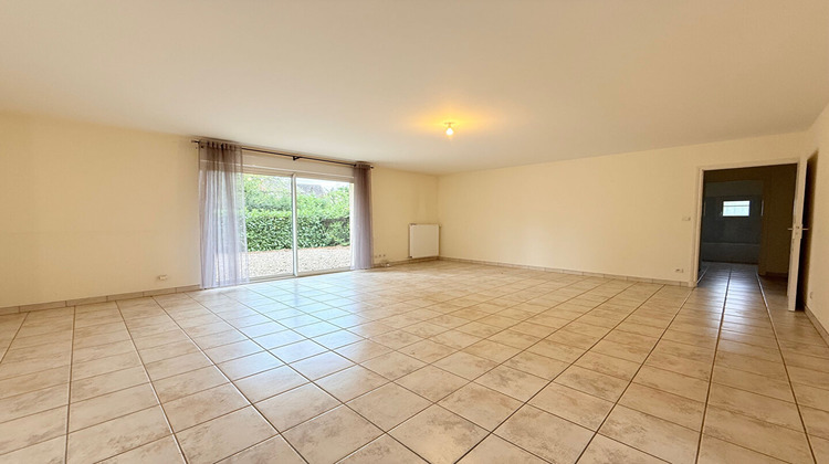 Ma-Cabane - Vente Maison MEHUN-SUR-YEVRE, 122 m²