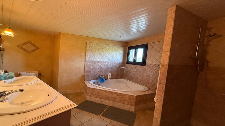 Ma-Cabane - Vente Maison MENERBES, 313 m²