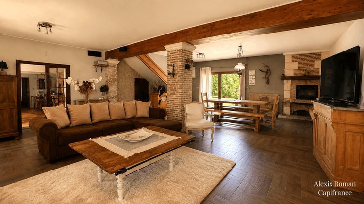 Ma-Cabane - Vente Maison MENESPLET, 283 m²