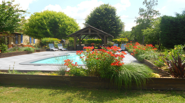 Ma-Cabane - Vente Maison MENESPLET, 390 m²