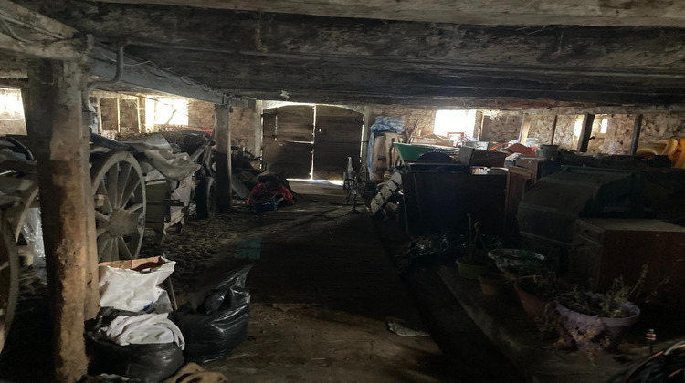 Ma-Cabane - Vente Maison Menet, 358 m²