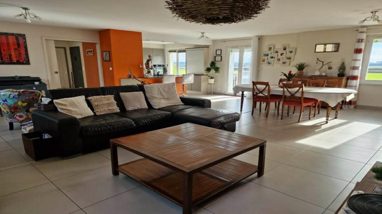 Ma-Cabane - Vente Maison MENETROL, 176 m²