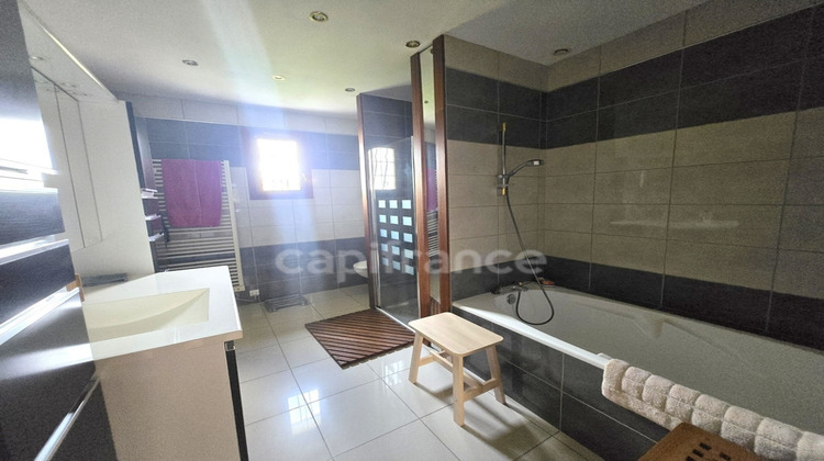 Ma-Cabane - Vente Maison MERIEL, 180 m²