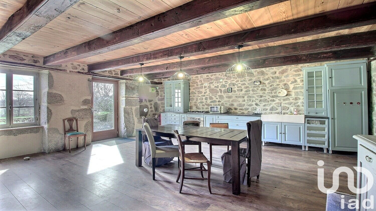 Ma-Cabane - Vente Maison Mérinchal, 250 m²