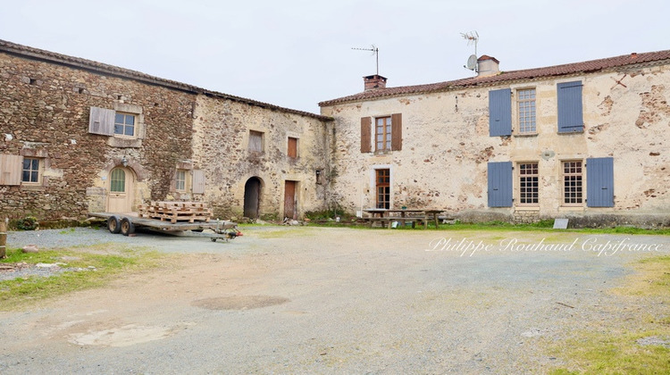 Ma-Cabane - Vente Maison MERVENT, 245 m²