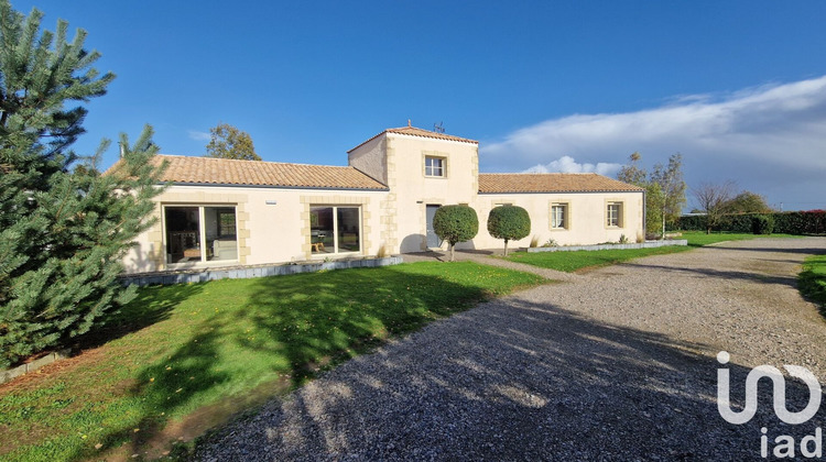 Ma-Cabane - Vente Maison Mervent, 202 m²