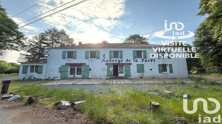 Ma-Cabane - Vente Maison Mervent, 390 m²