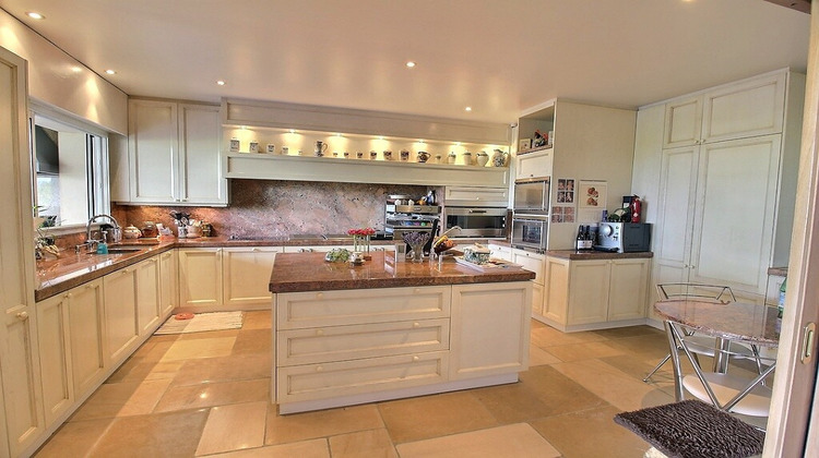 Ma-Cabane - Vente Maison MESSERY, 900 m²