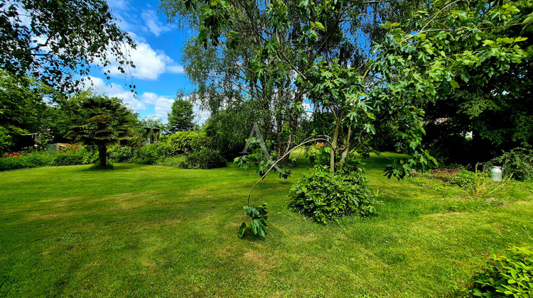 Ma-Cabane - Vente Maison MEURSAC, 280 m²