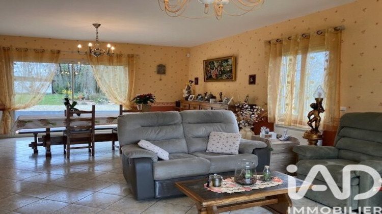 Ma-Cabane - Vente Maison Meyrals, 157 m²