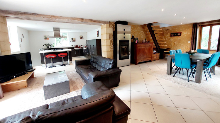 Ma-Cabane - Vente Maison MEYRALS, 166 m²