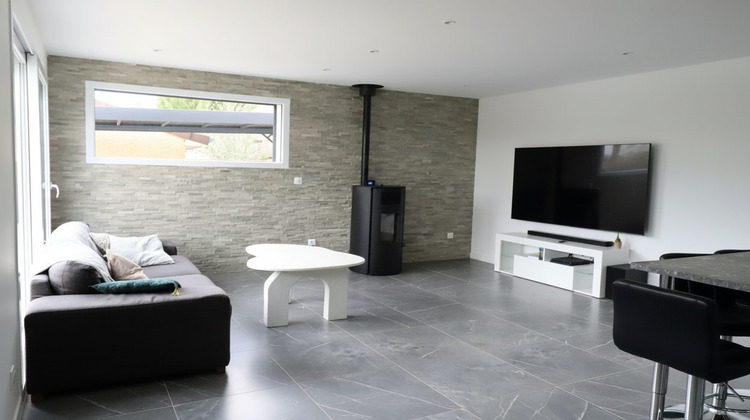 Ma-Cabane - Vente Maison Meyrieu-les-Étangs, 95 m²