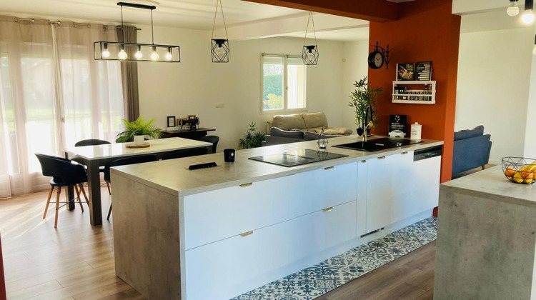 Ma-Cabane - Vente Maison MEZERIAT, 140 m²