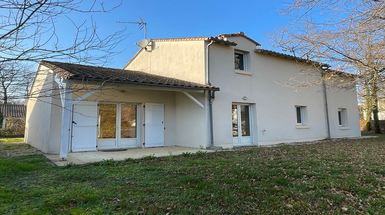 Ma-Cabane - Vente Maison MIGNALOUX-BEAUVOIR, 145 m²