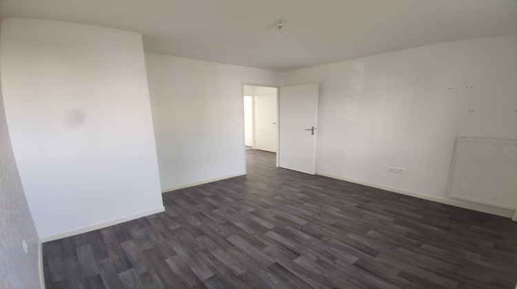 Ma-Cabane - Vente Maison MIGNALOUX-BEAUVOIR, 86 m²