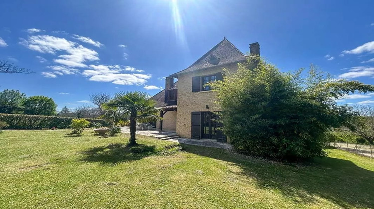 Ma-Cabane - Vente Maison MILHAC D AUBEROCHE, 175 m²