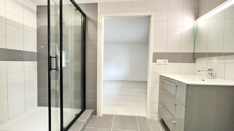 Ma-Cabane - Vente Maison Mions, 175 m²