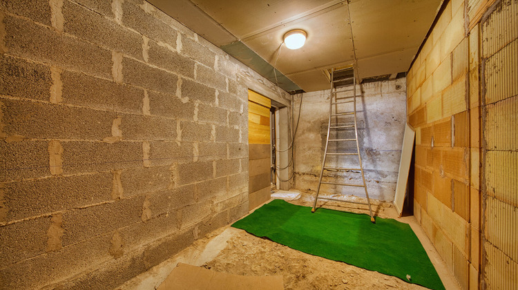 Ma-Cabane - Vente Maison MIRIBEL-LES-ECHELLES, 75 m²