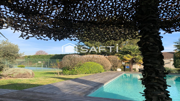 Ma-Cabane - Vente Maison Moirans, 750 m²