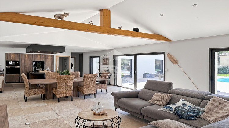 Ma-Cabane - Vente Maison MOLLEGES, 233 m²