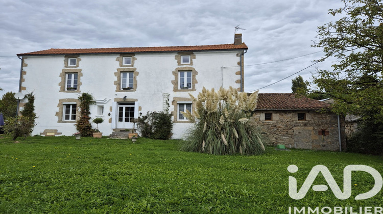 Ma-Cabane - Vente Maison Moncoutant, 180 m²