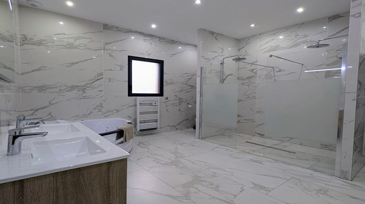 Ma-Cabane - Vente Maison MONDAVEZAN, 332 m²