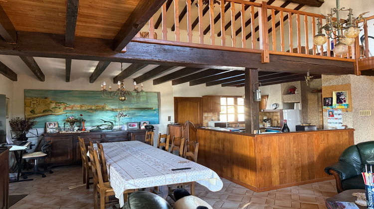 Ma-Cabane - Vente Maison Mondavezan, 195 m²