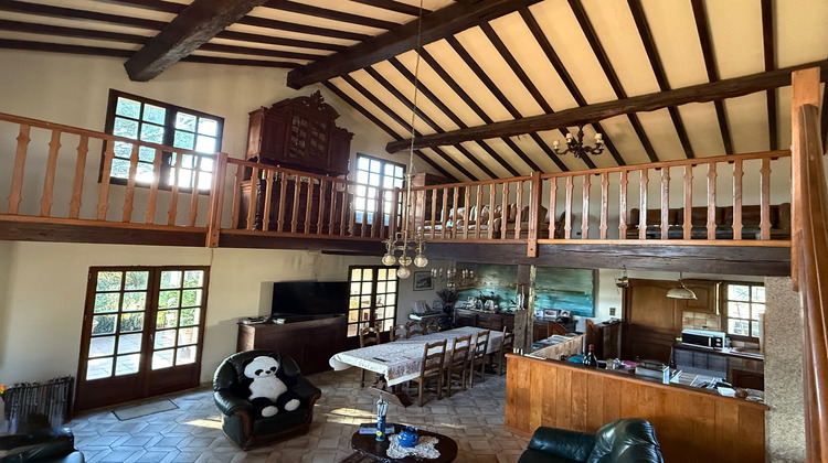 Ma-Cabane - Vente Maison Mondavezan, 195 m²