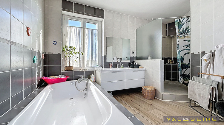 Ma-Cabane - Vente Maison MONT-SAINT-AIGNAN, 170 m²