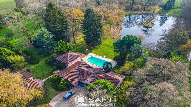 Ma-Cabane - Vente Maison Montagnat, 213 m²