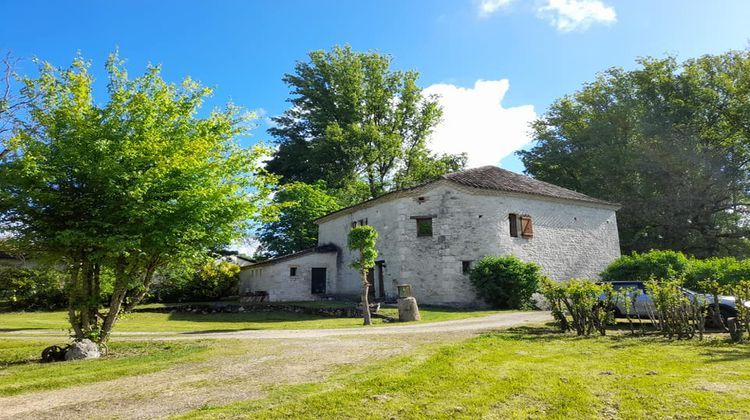 Ma-Cabane - Vente Maison MONTAIGU DE QUERCY, 245 m²