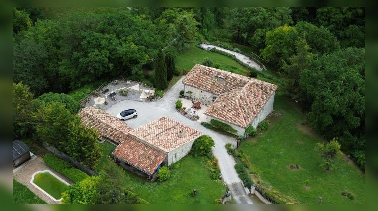 Ma-Cabane - Vente Maison Montaigu-de-Quercy, 230 m²