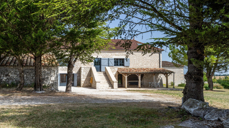 Ma-Cabane - Vente Maison Montaigu-de-Quercy, 270 m²