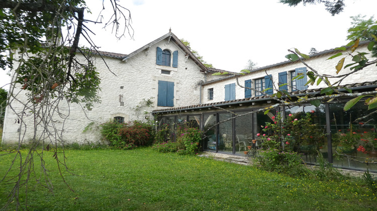 Ma-Cabane - Vente Maison Montaigu-de-Quercy, 280 m²