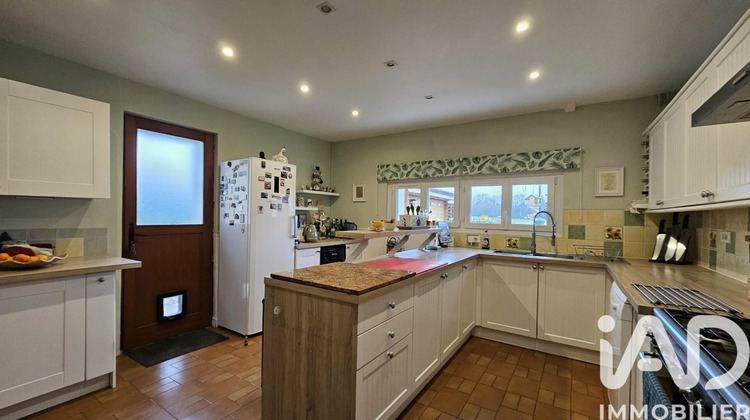 Ma-Cabane - Vente Maison Montalembert, 166 m²