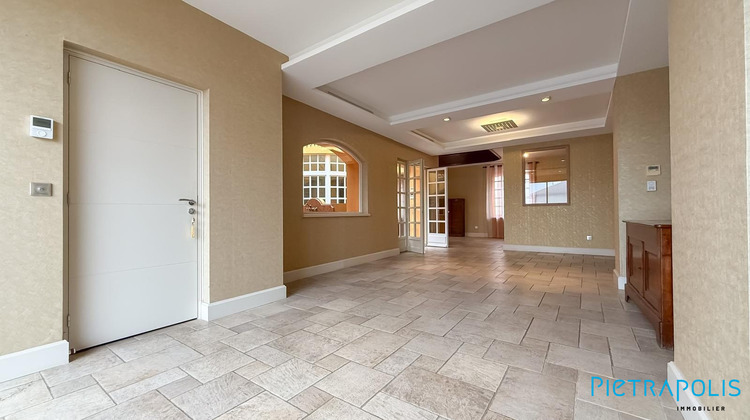 Ma-Cabane - Vente Maison Montanay, 583 m²