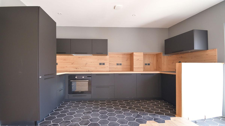 Ma-Cabane - Vente Maison MONTBAZIN, 110 m²