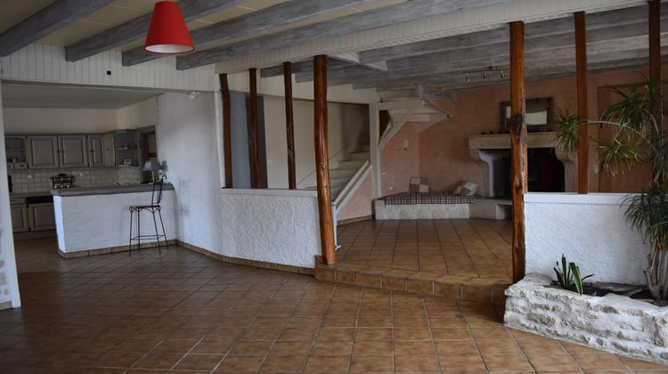 Ma-Cabane - Vente Maison Montbron, 190 m²