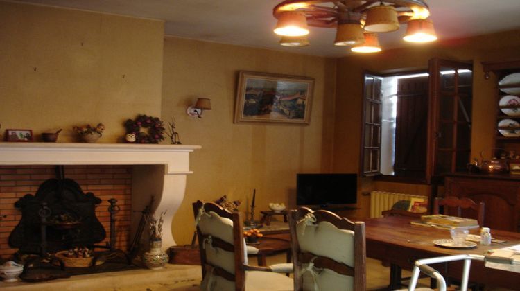 Ma-Cabane - Vente Maison Montbron, 107 m²