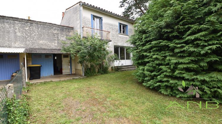Ma-Cabane - Vente Maison Montbron, 61 m²