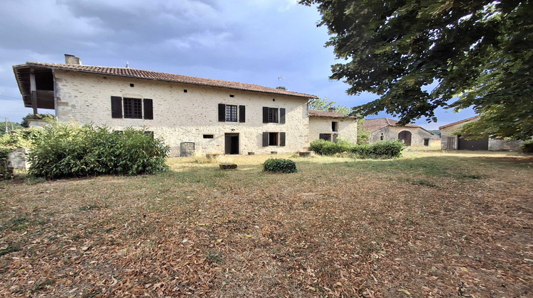 Ma-Cabane - Vente Maison Montbron, 250 m²