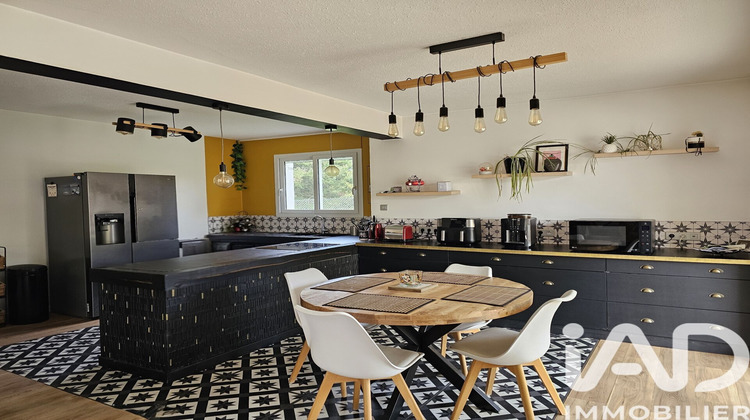 Ma-Cabane - Vente Maison Montceau-les-Mines, 251 m²