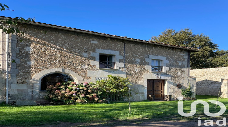 Ma-Cabane - Vente Maison Montendre, 233 m²