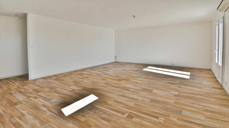 Ma-Cabane - Vente Maison MONTENDRE, 77 m²