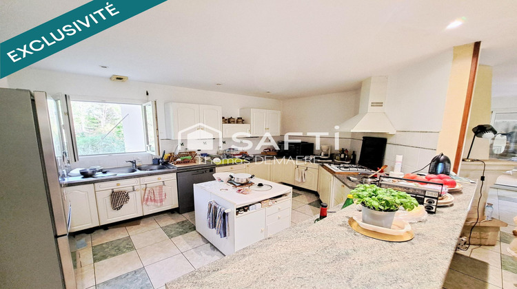 Ma-Cabane - Vente Maison Montendre, 196 m²